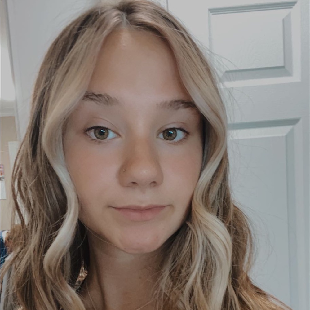 Meet your Posher, Jaelyn